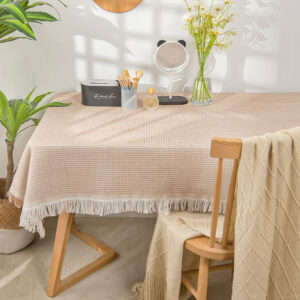 ผ้าปูโต๊ะมีพู่มินิมอล